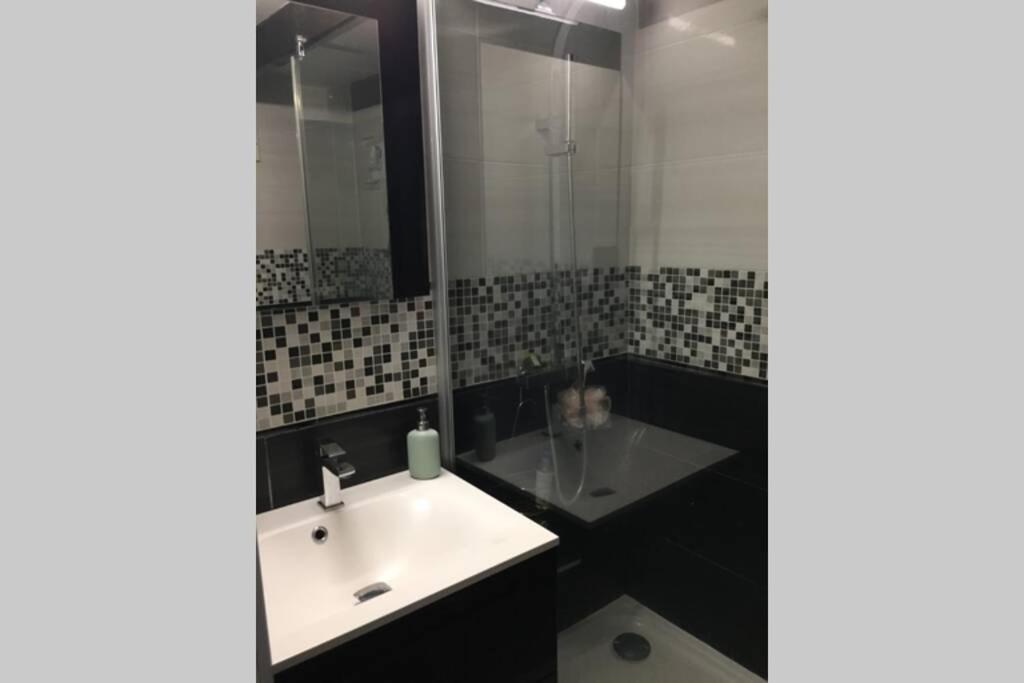 Appartement Cosy Dans Residence Sur Le Port De Marseillan 마르세이앙 외부 사진